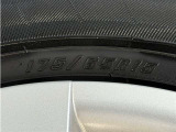 タイヤサイズは【175/65R15】