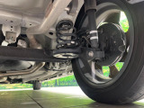 お車を安心してお乗りいただく為には、足回りの定期点検が欠かせません。サービスサポート(有償保証)では無料点検もご提供しており、安心のカーライフをお過ごしいただけるサポート体制が整っています。