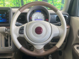 【純正革巻きステアリング】上質な革を使用することで、手にしっかり馴染みとても運転しやすいハンドルです♪
