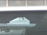 【トヨタセーフティセンス】走行中に前方の車両等を認識し、衝突しそうな時は警報とブレーキで衝突回避と被害軽減をアシスト。より安全にドライブをお楽しみいただけます。