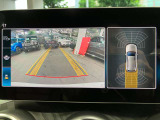 バックカメラにより駐車時の後方確認も楽にできます。