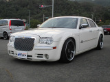 クライスラー 300C 5.7HEMI入庫しました!