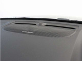 【harman/kardon】世界のオーディオファン垂涎のプレミアムサウンドシステムを搭載。原音に近い音場空間を忠実に再現。乗る人すべてに最良の音響体験を提供します。