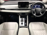 アウトランダー PHEV 2.4 P 4WD 