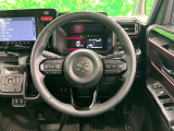 【純正革巻きステアリング】上質な革を使用することで、手にしっかり馴染みとても運転しやすいハンドルです♪