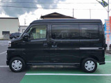 納車前にはプロのメカニックが点検、整備を行いますので安心してお乗り頂けます。