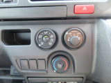 自動車保険も取り扱っております。お車ご購入の際に、お気軽にご相談下さい。万が一の時に備えて、お客様に合ったプランをご提案します。