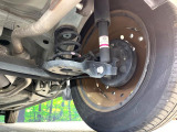 お車を安心してお乗りいただく為には、足回りの定期点検が欠かせません。サービスサポート(有償保証)では無料点検もご提供しており、安心のカーライフをお過ごしいただけるサポート体制が整っています。