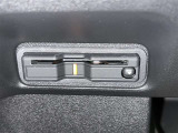ETC車載器付きです。高速道路の料金所もスムーズに通過できます。