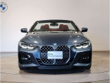 BMW代表的な特徴のキドニーグリル。BMWのすべてのモデルに採用され、BMWらしさを強調しております。