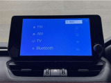 ディスプレイオーディオを装備。スマホと車をつなぐことで、これまでのナビに加えていろんなサービスが楽しめます。