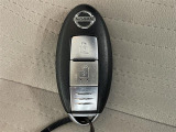 【スマートキー(エンジンスタートストップスイッチ)スマートキー(電子キー)を待っていれば、スイッチを押すだけでエンジンをかけることができます!