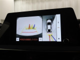 【バックモニター】付です。バックギヤに入れるだけで、ナビの画面に後方視界を映し出して非常に便利ですよ(^^♪後ろが見えることで安全確認も出来ますね☆