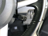 一定速度を保ったドライブをする時にとっても便利で役に立つクルーズコントロール付き!