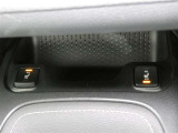 運転席/助手席シートヒーター付きです。寒い日も快適なドライブが楽しめます♪