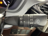 【オートライト(AUTO)】外の明るさをシステムが感知して、自動でヘッドライトが点灯します!ヘッドライトをつけ忘れを防ぐ便利機能です。