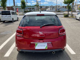 コーナーセンサー付きですので駐車も安心です。