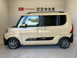 側面からの写真です。ご希望のお車が見当たらない場合は、弊社スタッフがしっかりとお客様のご要望に合ったお車をお探し致します。