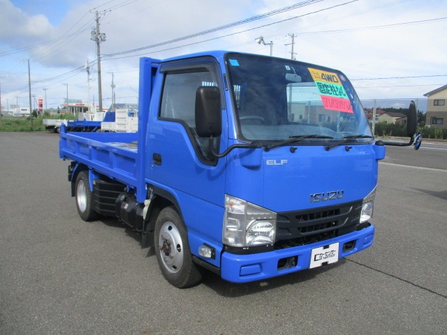 エルフ  3.0D低床ダンプ・4WD