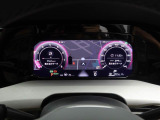 デジタルメータークラスター【Digital Cockpit Pro】付き車両。メーター内にナビゲーションが表示されます。