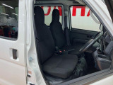 運転席広々