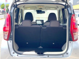 普段のお買い物や通勤、送迎等に十分な荷室スペースを確保しております。セカンドシートを倒すと、大きな荷物の積載も可能です♪