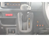 ミッションはCVTを搭載しておりますのでシームレスな加速と低燃費を体感できます。