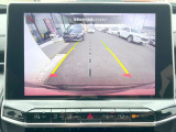 ●ガイドライン付きバックカメラ:不安な駐車もこれで安心!ガイドライン付きなので狭い箇所での駐車もラクラクです!
