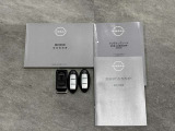 【インテリジェントキー】人気装備のインテリジェントキー付!荷物を持っている時や手が空いていない時に、持っているだけで鍵の開閉が出来ます♪純正エンジンスターター付