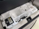 【パンク修理キット】スペアタイヤの代わりにパンク修理キットが備え付けられております