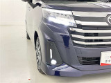 フォグランプ装着車です。暗い夜道の車両前方を明るく照らします