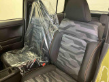 フロントシートです。ゆったり運転ができます。長距離ドライブもラクラク♪♪