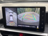 【パノラミックビューモニター】専用のカメラにより、上から見下ろしたような視点で360度クルマの周囲を確認することができます☆死角部分も確認しやすく、狭い場所での切り返しや駐車もスムーズに行えます。
