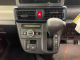 群馬ダイハツでは、安心してお乗りいただけるようにすべての車に検査・クリーニングを実施しています。