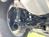 お車を安心してお乗りいただく為には、足回りの定期点検が欠かせません。サービスサポート(有償保証)では無料点検もご提供しており、安心のカーライフをお過ごしいただけるサポート体制が整っています。