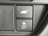 【パワーバックドア】スマートキーや運転席のボタンを押すだけでリアゲートが自動で開閉します!荷物を持っている時や、高い位置にあるバックドアを閉める際に便利な機能です♪