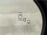 車線変更時の後方確認をアシストしてくれるブラインドスポットモニター!ドアミラーの死角を検知してくれるから車線変更もスムーズです。