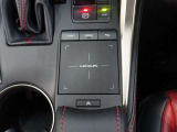 直感的な操作が可能なタッチパッドを搭載しております♪運転中の視線移動が少ないので安心ですね☆
