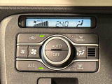 車内空調は&rdquo;AUTOエアコン&rdquo;にお任せ。運転に集中出来ますよ!