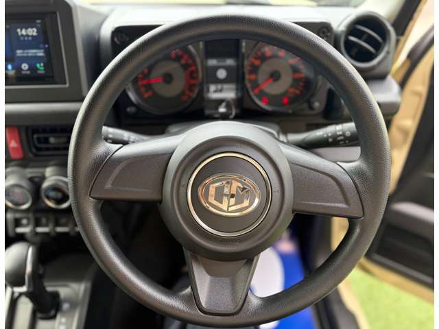 スズキ ジムニー XL 4WD の中古車詳細 (30,000km, シフォンアイボリー