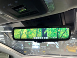 【デジタルインナーミラー】後席の大きな荷物や同乗者で後方が確認しづらい時でも安心!カメラが撮影した車両後方の映像をルームミラー内に表示。クリアな視界で状況の確認が可能です!