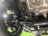 お車を安心してお乗りいただく為には、足回りの定期点検が欠かせません。サービスサポート(有償保証)では無料点検もご提供しており、安心のカーライフをお過ごしいただけるサポート体制が整っています。