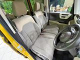 運転席シート廻りは使用感も少なく、良好な状態となっています。丁寧に使われていたことがよくわかりますね。