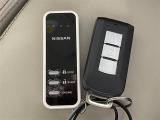 【スマートキー(エンジンスタートストップスイッチ)スマートキー(電子キー)を待っていれば、スイッチを押すだけでエンジンをかけることができます!