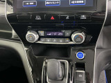 オートエアコンで快適な車内温度を演出してくれます!
