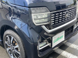 【 LEDヘッドライト 】悪天候や夜間の走行も視界良好で安心してお乗りいただけます。////