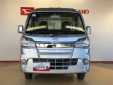 長野ダイハツ販売は車両に詳しくない方でも気軽に立ち寄れるお店作りを目指しています。高年式・低走行のお車がいっぱいです!是非一度遊びに来てください♪