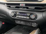 寒い日に重宝するシートヒーター付きです。