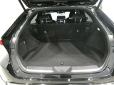 広々としたラゲージスペースを備えています。大きなものや長さのある荷物もしっかりと積み込めます。