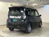 リヤ、後ろから見るとまた車の印象が変わってきますね☆☆